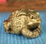 The Golden Toad – Handcrafted Solid Brass Sculpture, “A Croak of Fortune,” Auspicious Desk Companion, Incense Holder & Palm Worry Stone