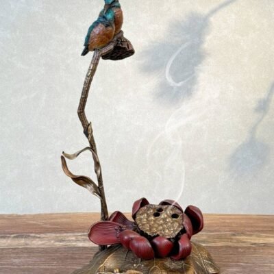 “Golden Wind & Jade Dew” – Handcrafted Solid Copper Incense Burner