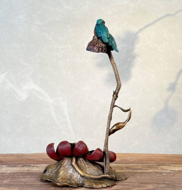 “Golden Wind & Jade Dew” – Handcrafted Solid Copper Incense Burner