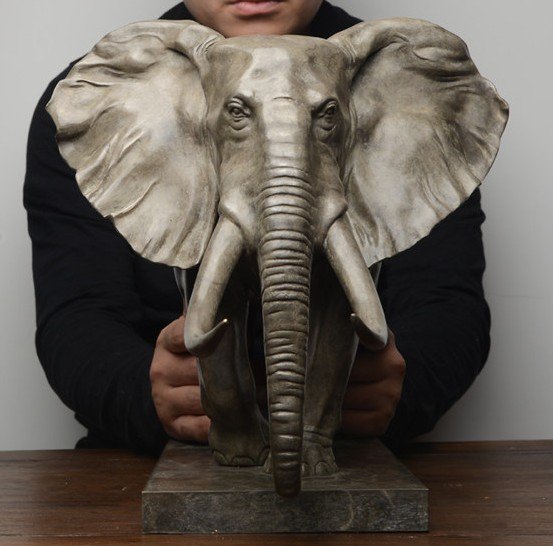 The Walking Elephant (Classic Gray) – Handcrafted Solid Bronze Sculpture