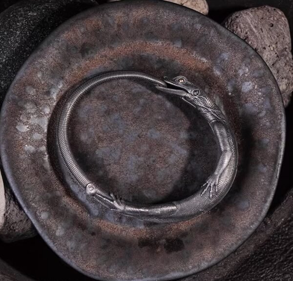 The Komodo Dragon Bangle – Handcrafted 925 Sterling Silver & 18K Gold Articulated Cuff