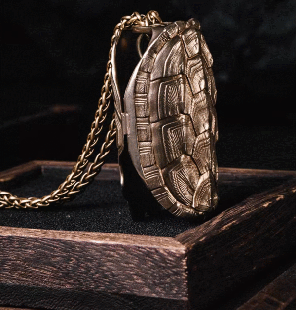 The Tortoise Shell Key Case – Handcrafted Solid Brass Portable Key Organizer