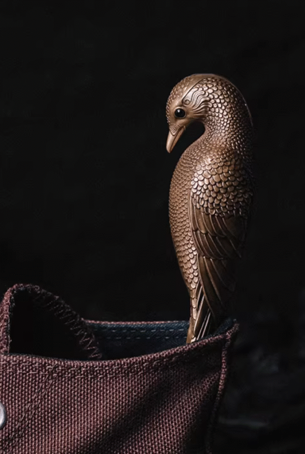 The Red-Billed Blue Magpie Shoehorn – Handcrafted Solid Bronze Desk Sculpture & Heirloom Tool