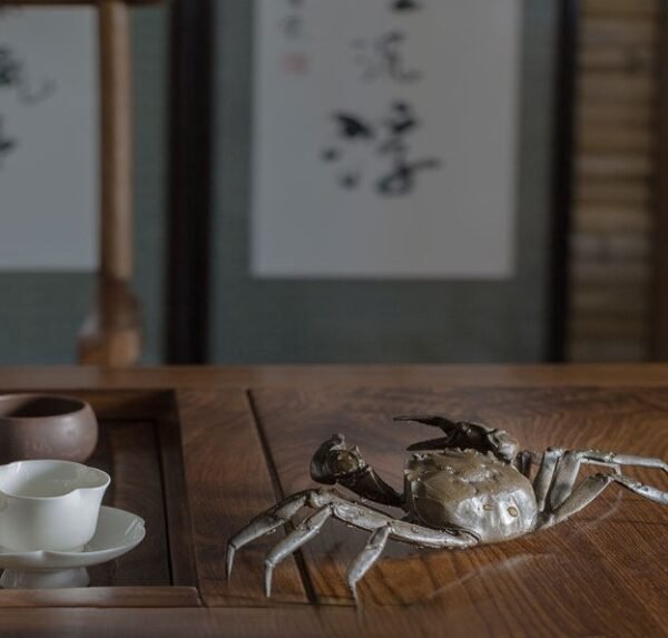 Life‑Size Brass Crab – Handcrafted Solid Brass Sculpture, “The Coastal Guardian”, Realistic Desktop Decor, Tea Pet & Gift