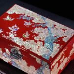 Magpie on Plum Blossom – Handcrafted Mother‑of‑Pearl Inlay Lacquerware Jewelry Box, “Joy Has Arrived”, Intangible Cultural Heritage