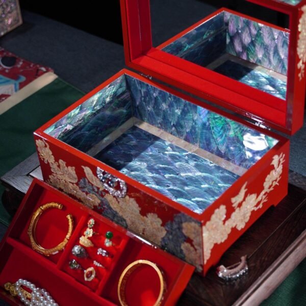 Magpie on Plum Blossom – Handcrafted Mother‑of‑Pearl Inlay Lacquerware Jewelry Box, “Joy Has Arrived”, Intangible Cultural Heritage