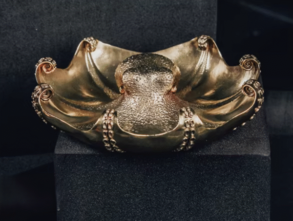 The Octopus Plate – Handcrafted Solid Bronze Multifunctional Tray, “Open Arms, Open Heart”