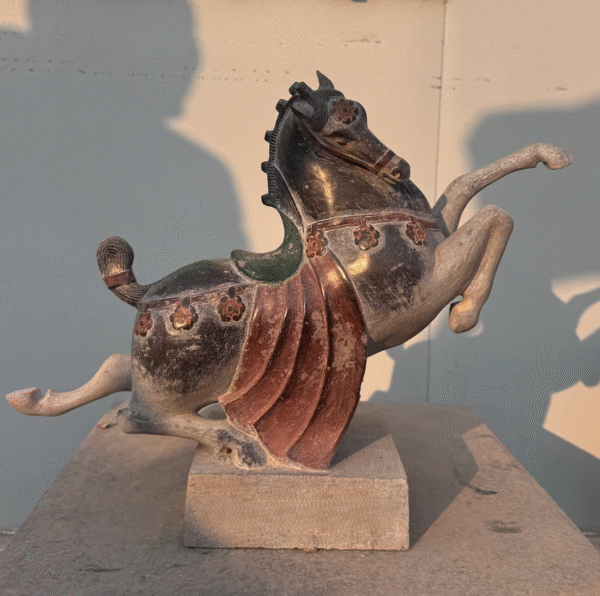 Ancient Stone Horse Collection – Handcrafted Qing Dynasty Style Sculptures, Antique Patina, Five Classic Forms for Desk & Garden